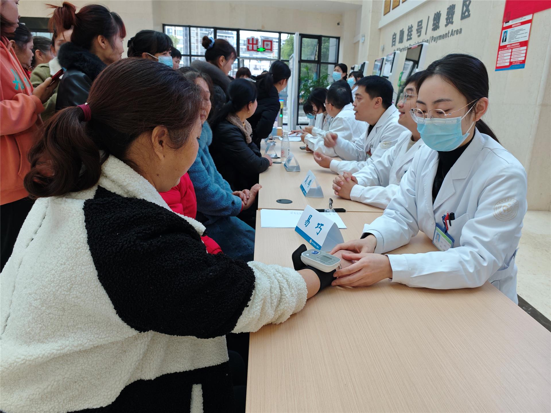 “心系乳腺，愛傳四方”健康科普活動走進潼南，為女性健康保駕護航